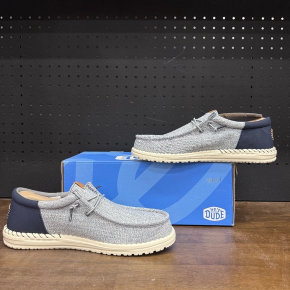 New W Box Mens Hey Dude Wally Funk Nylon Craft Navy Grey Slip On Sneakers Size 9 - Picture 2 of 5